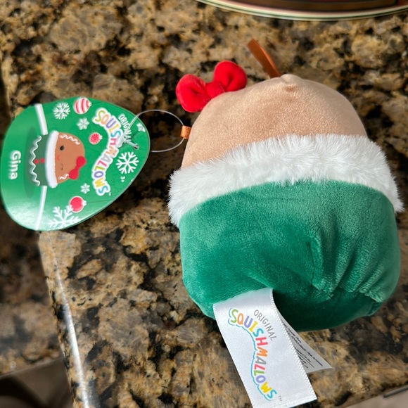 Holiday limited edition Squishmallow “Gina” 1/8 in set - Picture 3 of 4